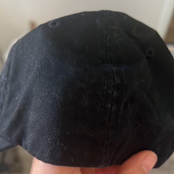 VIVA LA BONITA Black & Gold Hoop Queen Cap - Picture 4 of 4